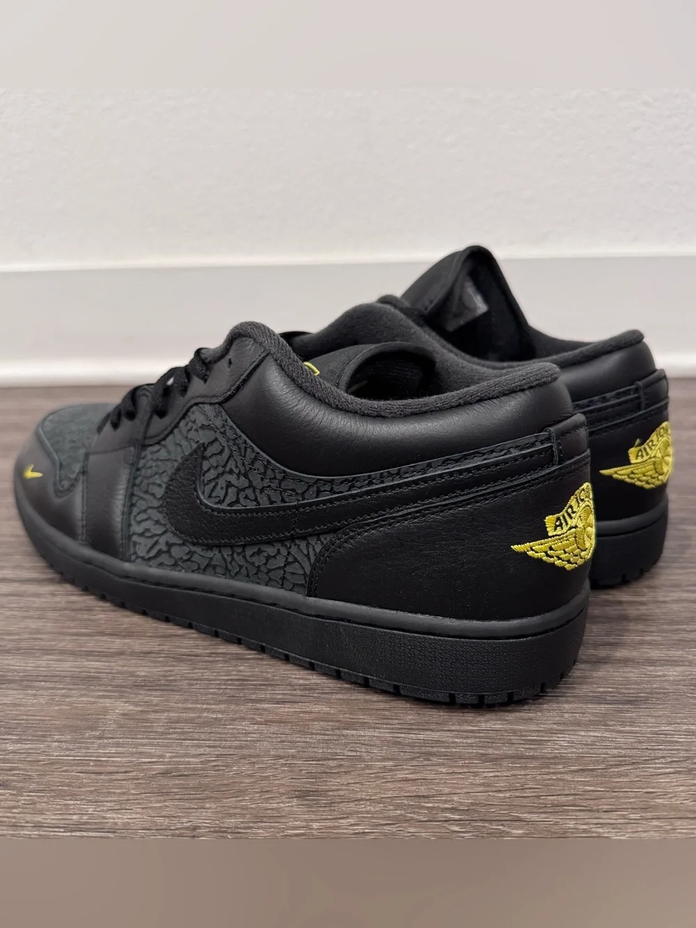 Air Jordan 1 SE Low Black Anthracite Tour Yellow - IM6568-010 Sz 13
